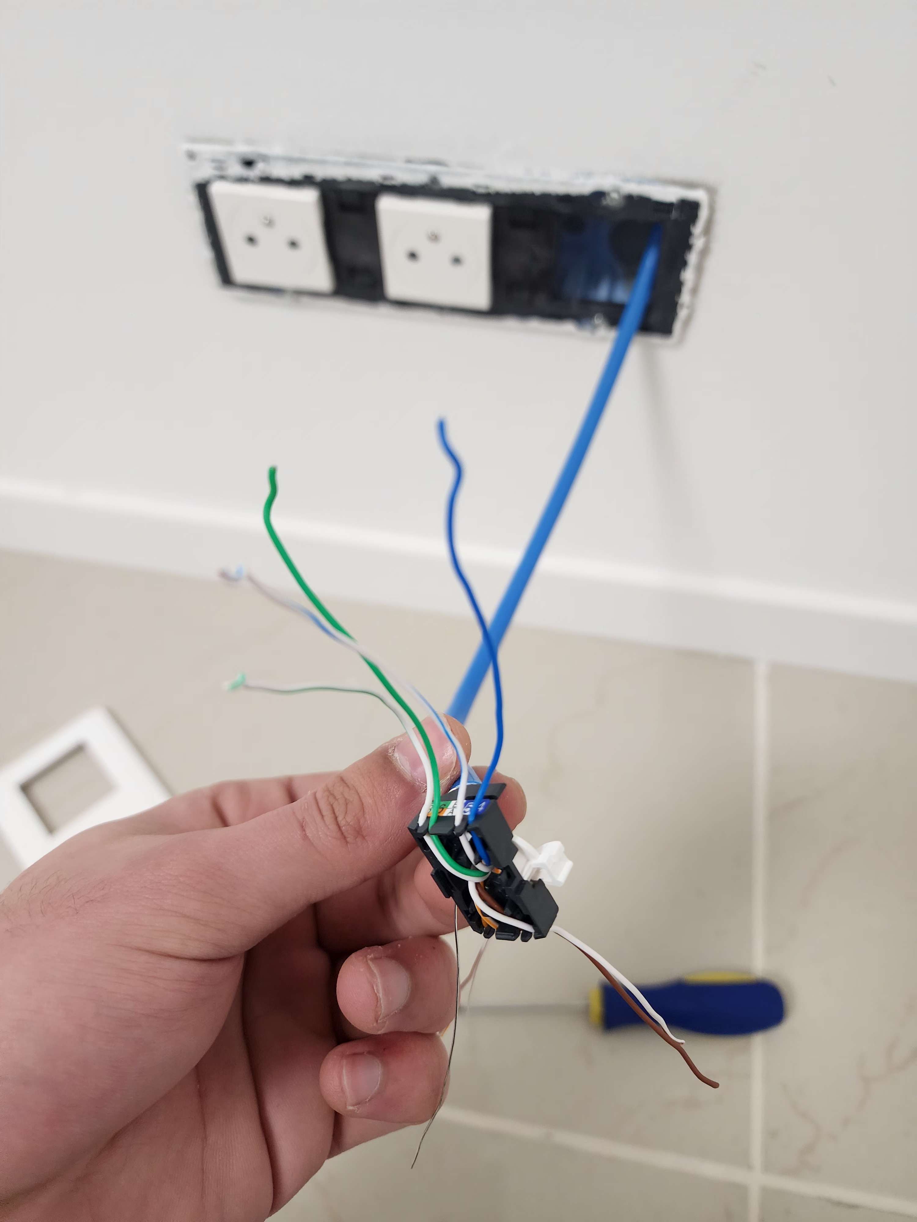 Raccordement RJ45 murale